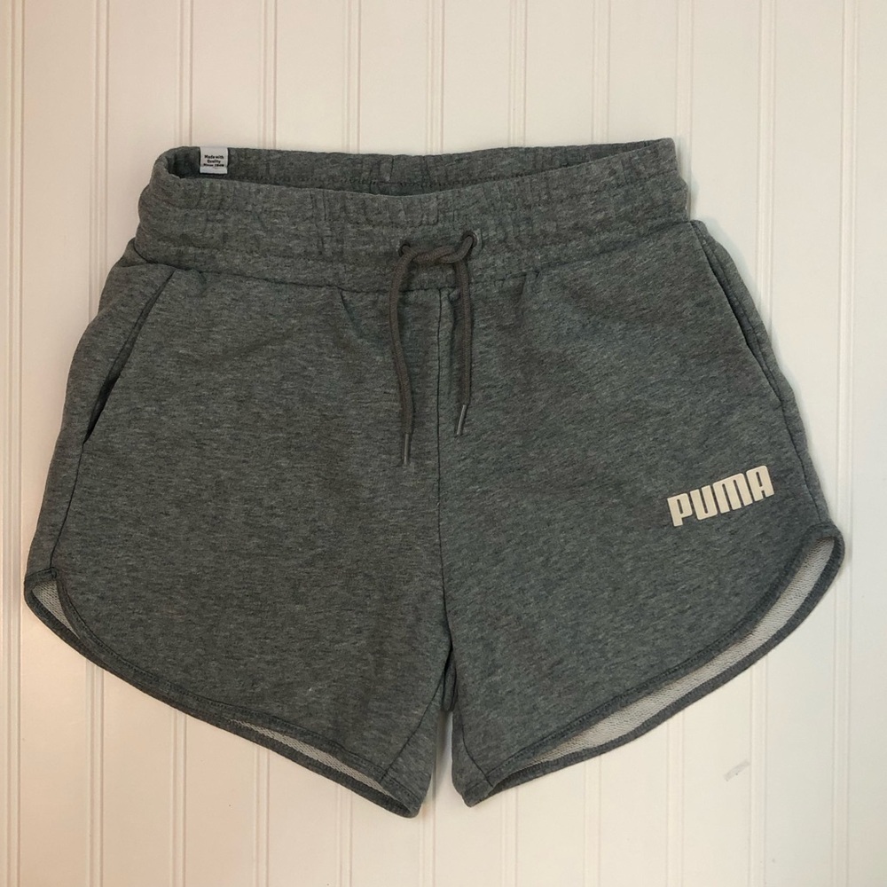Puma Women’s Athletic Gym Sweat Shorts Size XS Gray with Drawstring